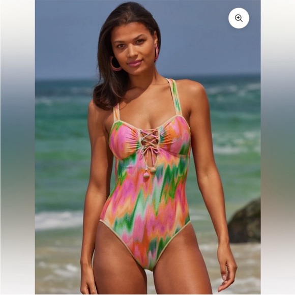 NWT BECCA MIRAGE ONEPIECE SUIT